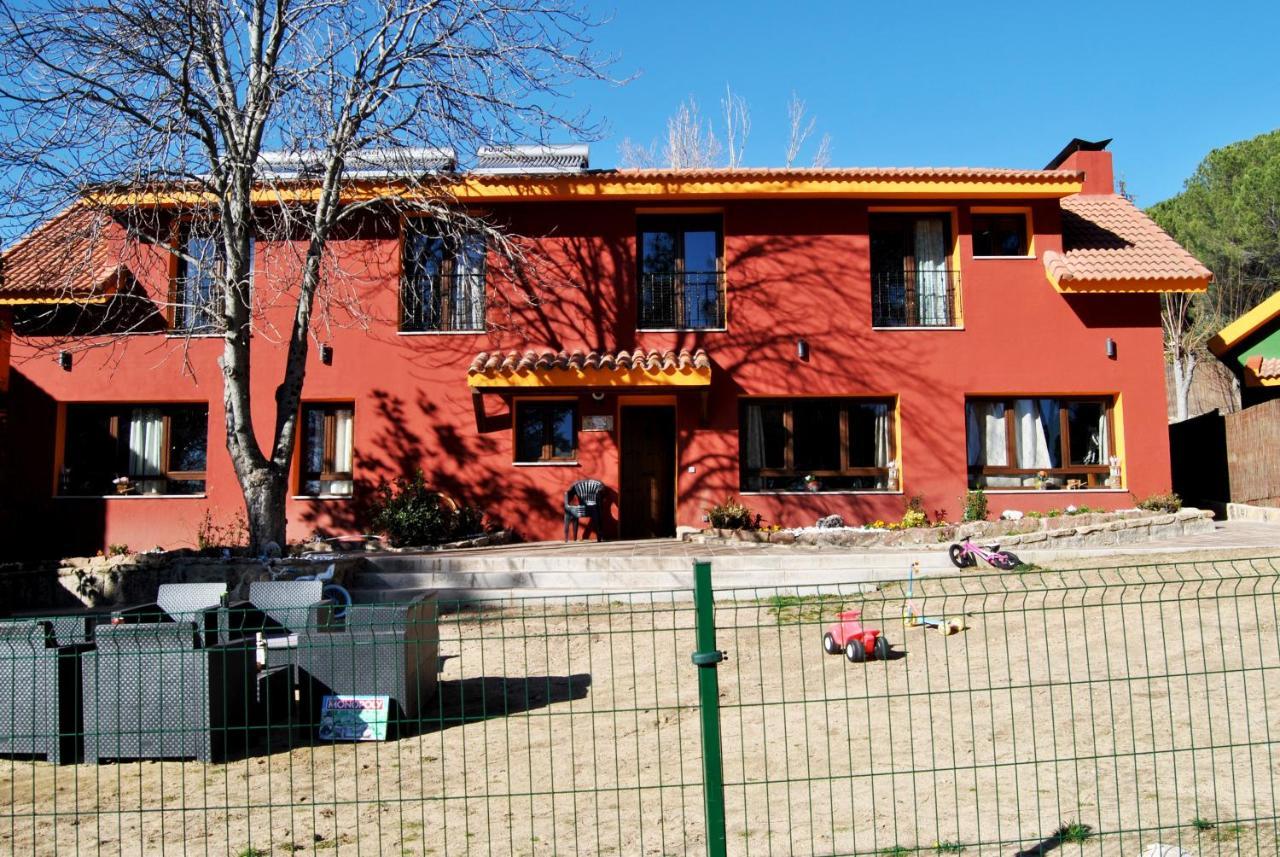 Complejo Casas Rurales Mansiones Y Villas Deluxe Collado Mediano Ngoại thất bức ảnh